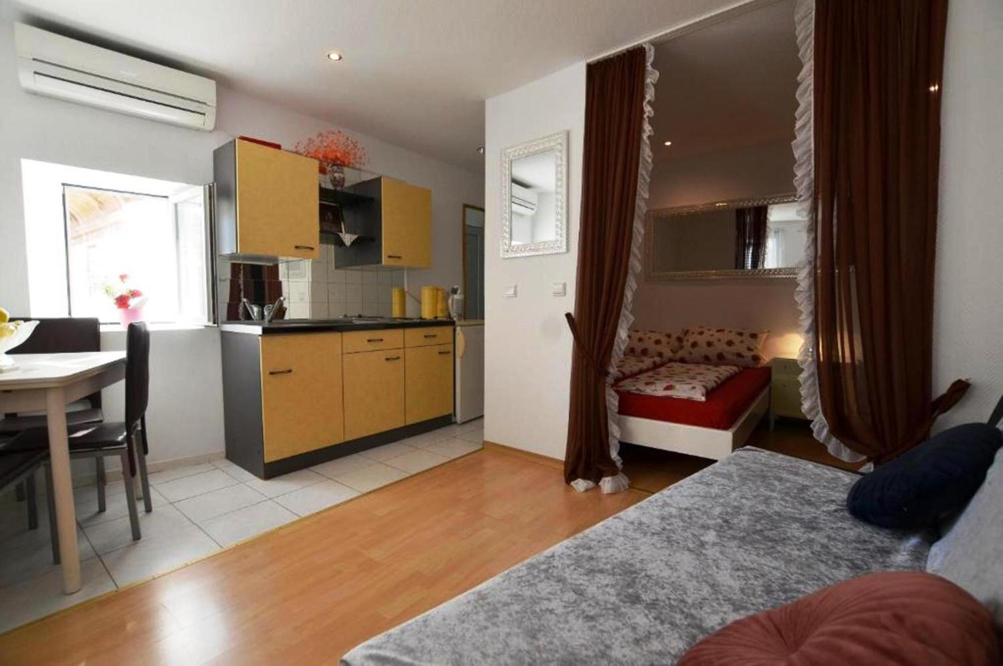 Augusta Apartment Rovinj Exterior foto
